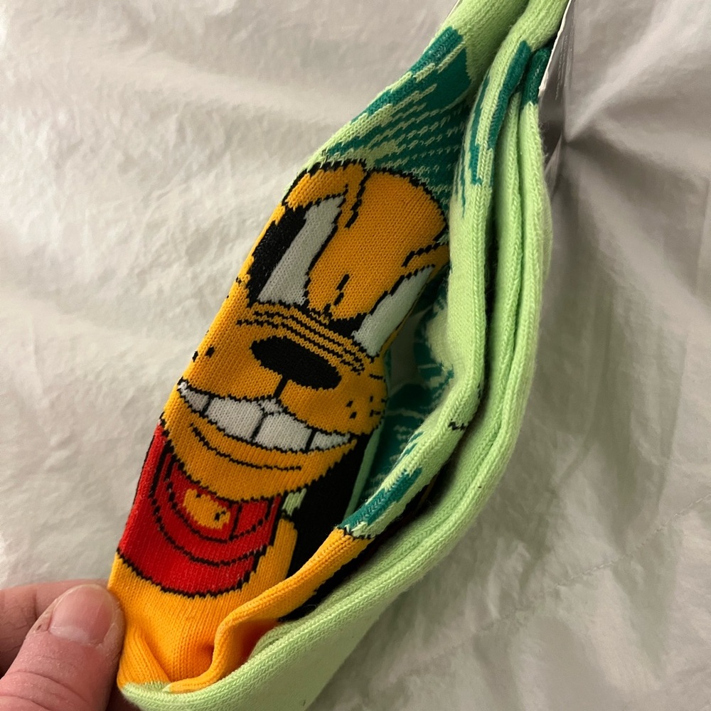 Disney Pluto Crew Socks - size 9-13 - Picture 2 of 2